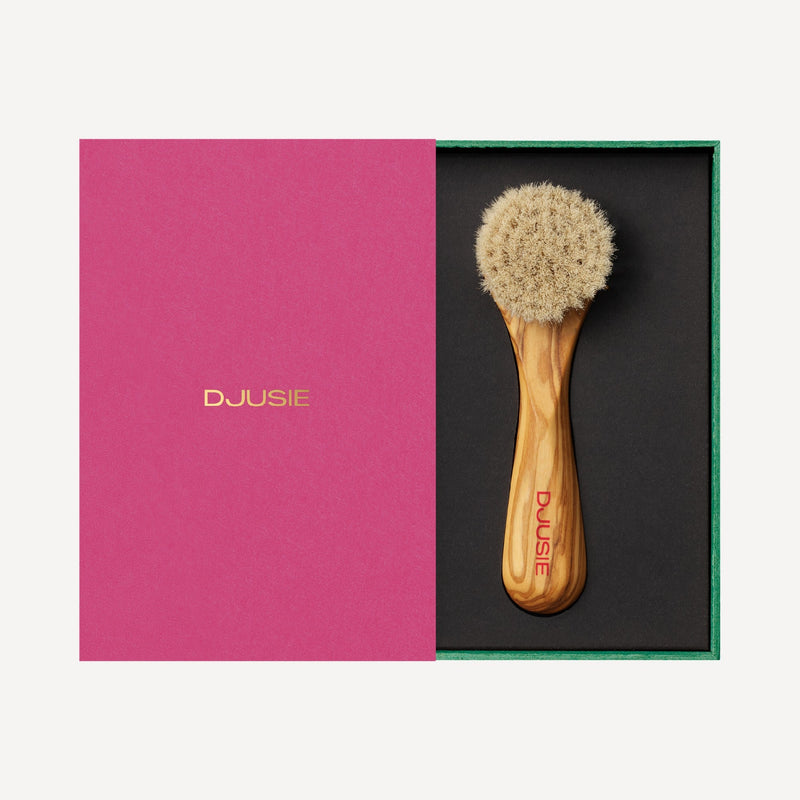 FACE BRUSH